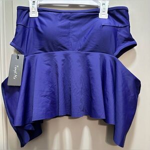 Tempt Me Size M Navy Blue Ruffled Swim Top NWT